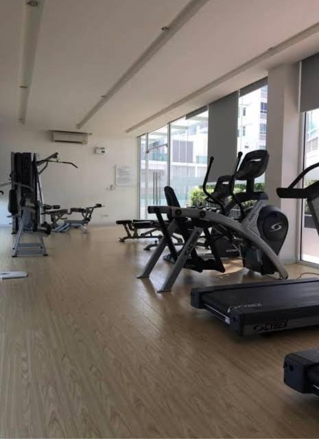 Luxury Condominium Sukhumvit 77 방콕 외부 사진